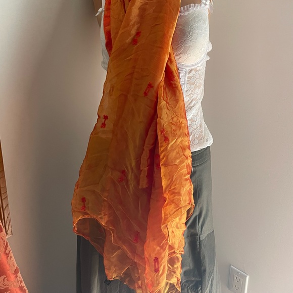 🍊 Lovely orange yellow sarong scarf - Picture 2 of 3